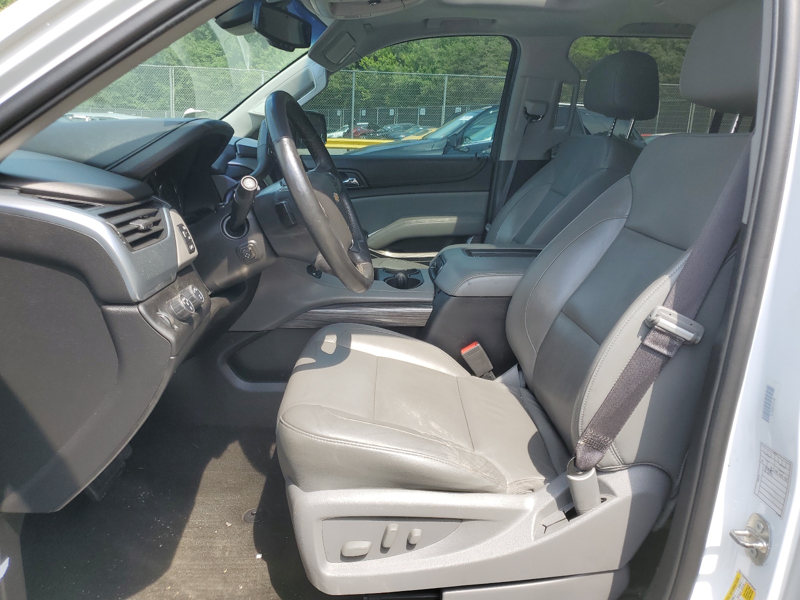 1GNSKHKC1HR266408 2017 Chevrolet Suburban K1500 Lt