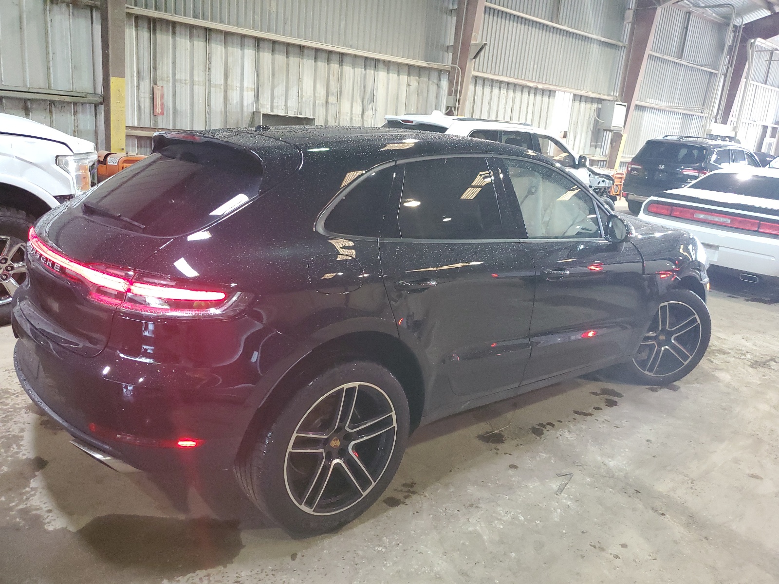 2021 Porsche Macan vin: WP1AA2A50MLB03896