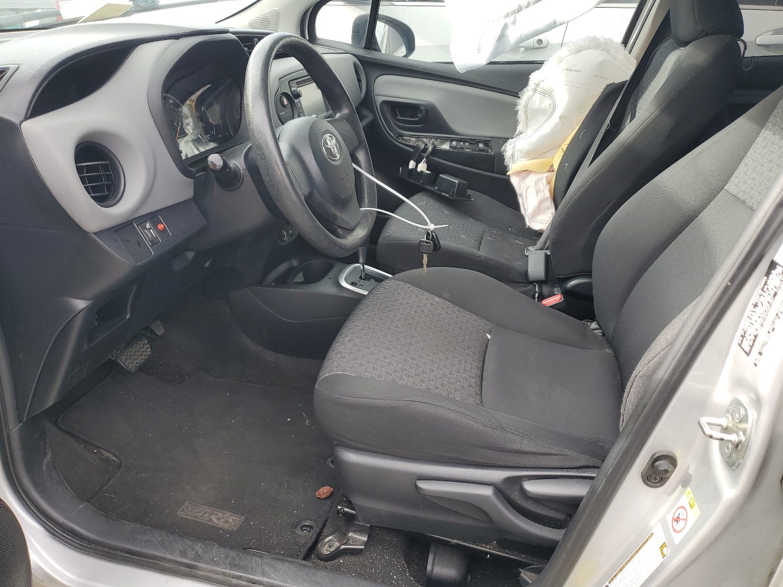 VNKKTUD30GA061937 2016 Toyota Yaris L