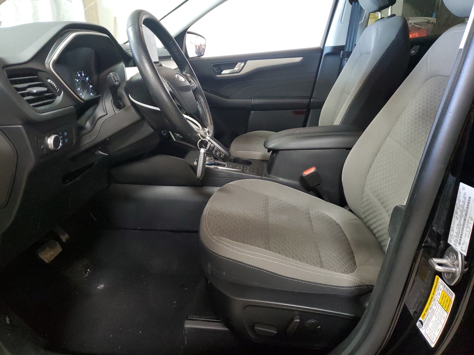 2021 Ford Escape Se vin: 1FMCU0G69MUA27400