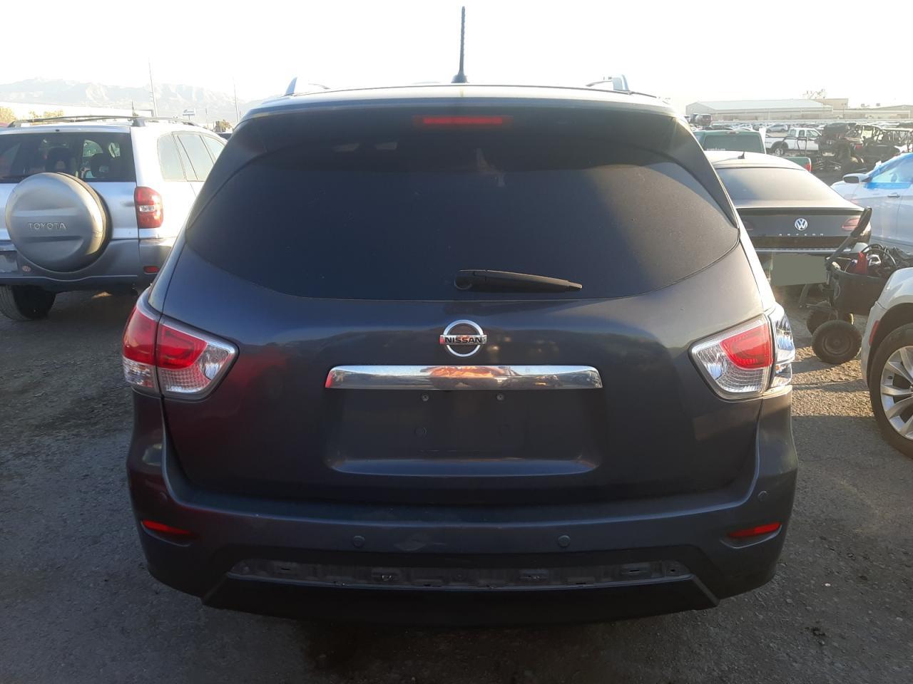 2014 Nissan Pathfinder S VIN: 5N1AR2MN4EC659938 Lot: 63656404