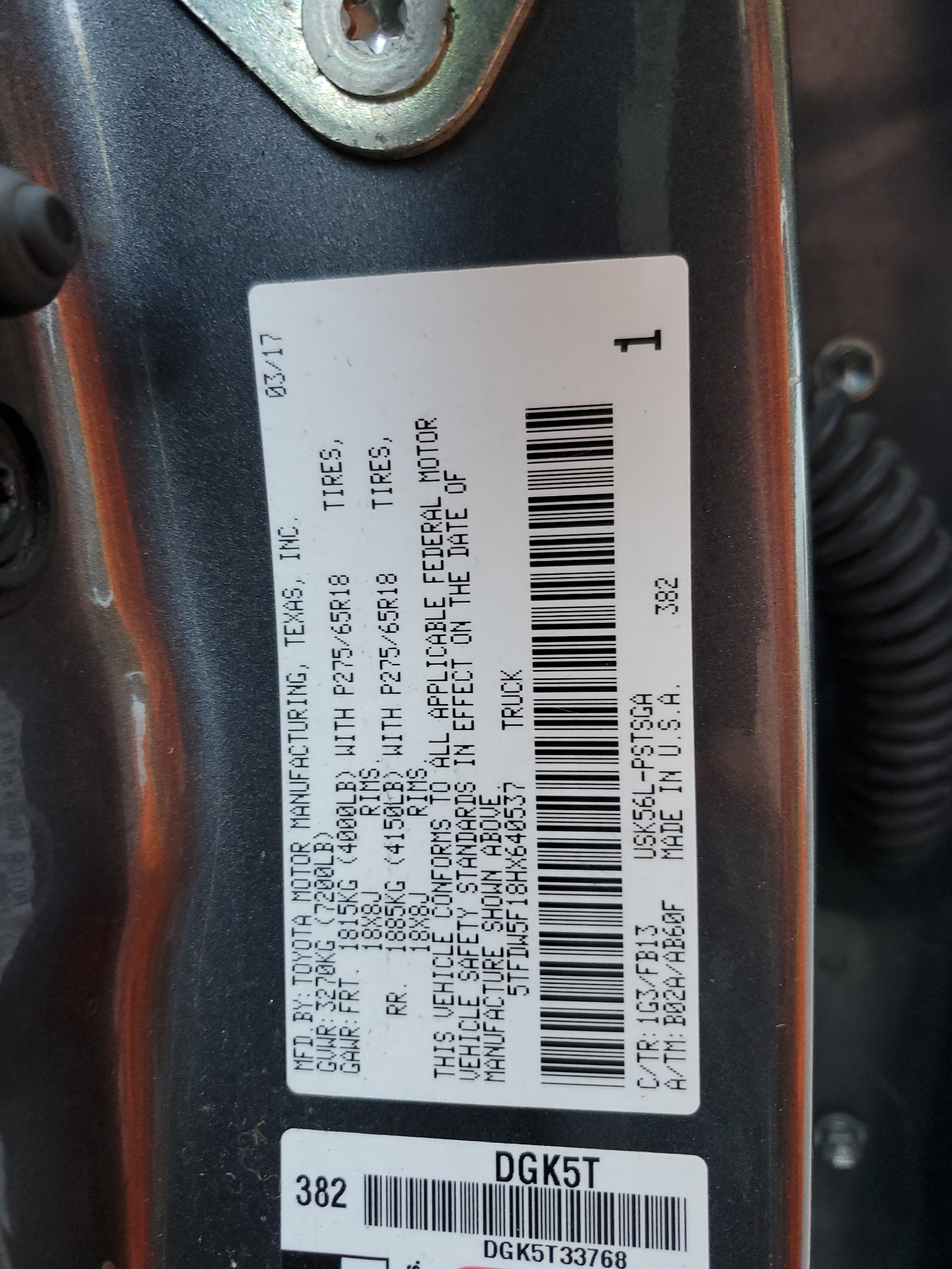 5TFDW5F18HX640537 2017 Toyota Tundra Crewmax Sr5