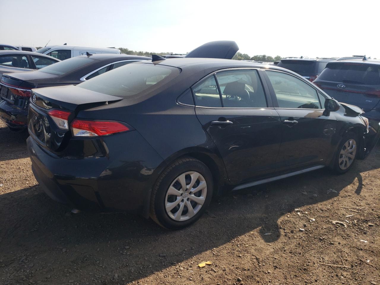 VIN JTDB4MEE2R3021386 2024 TOYOTA COROLLA no.3