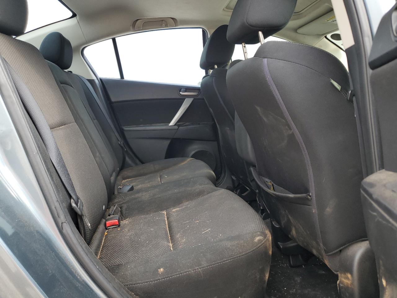 2012 Mazda 3 S VIN: JM1BL1V52C1683988 Lot: 63984914