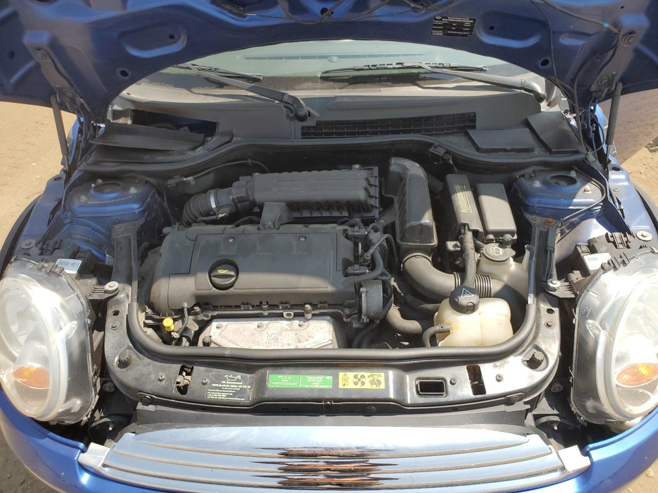 2009 Mini Cooper VIN: WMWMF33529TU72010 Lot: 64856864