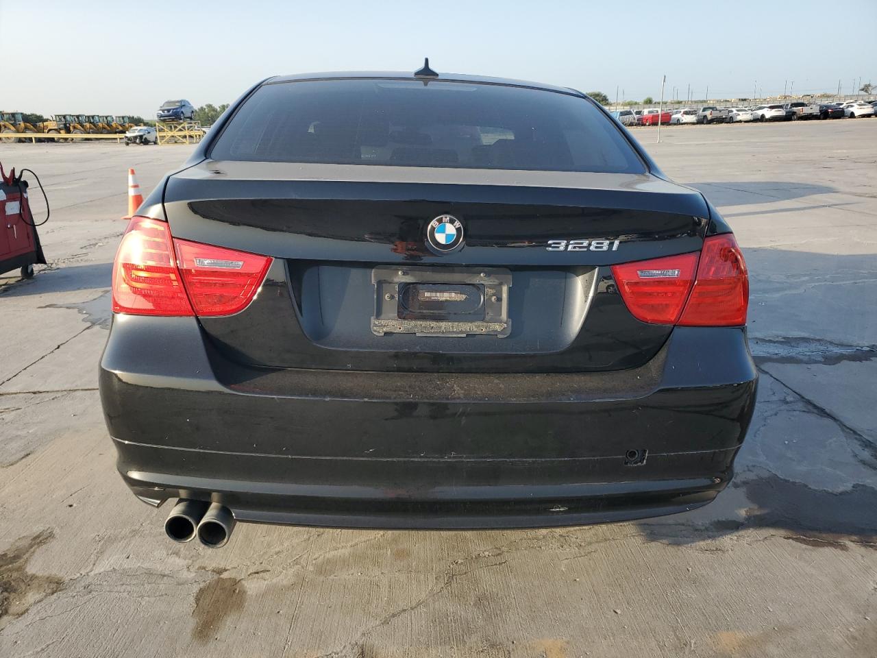 2011 BMW 328 I VIN: WBAPH7C51BA802235 Lot: 63400774