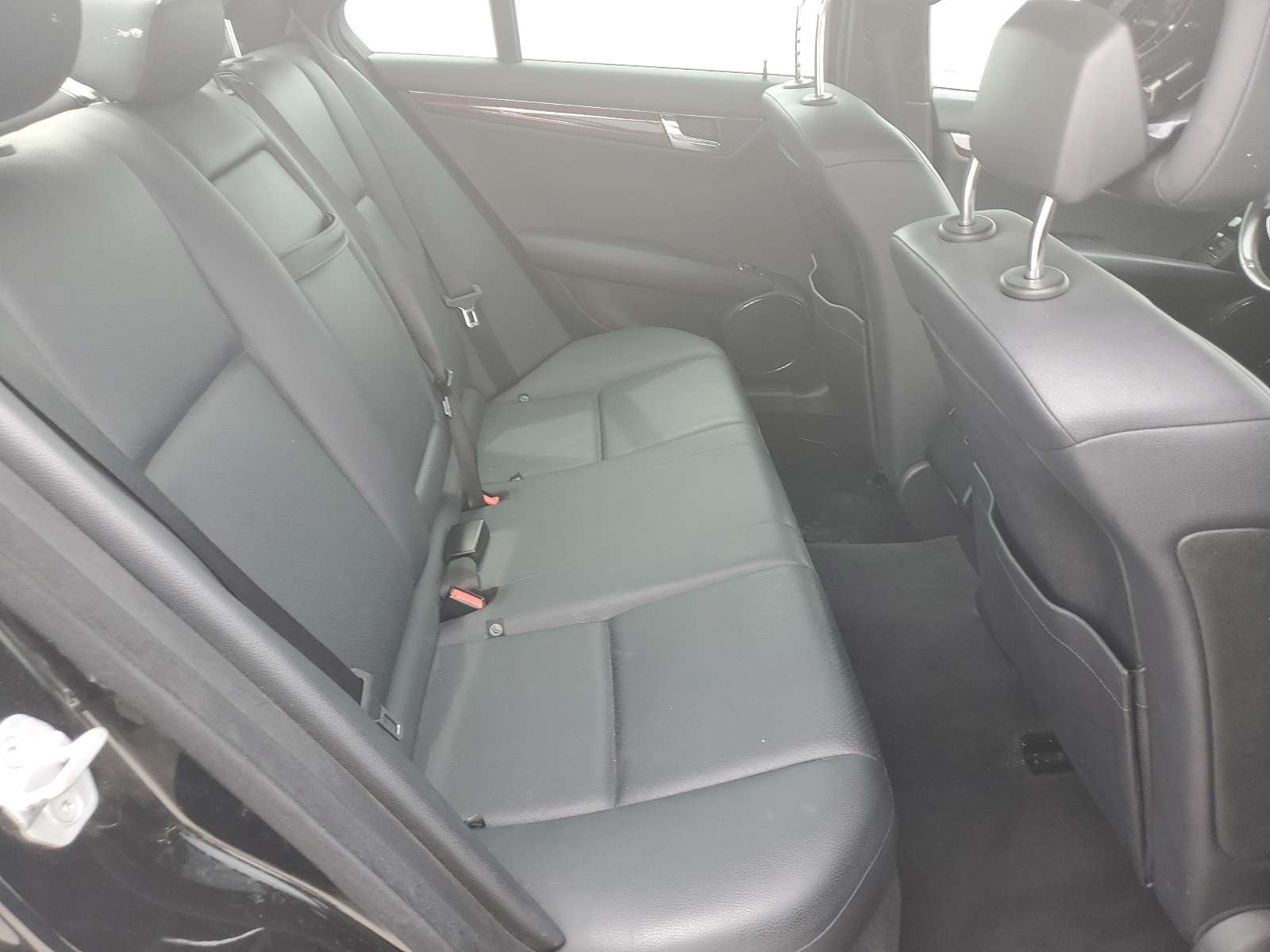 WDDGF5EB5BR170427 2011 Mercedes-Benz C 300