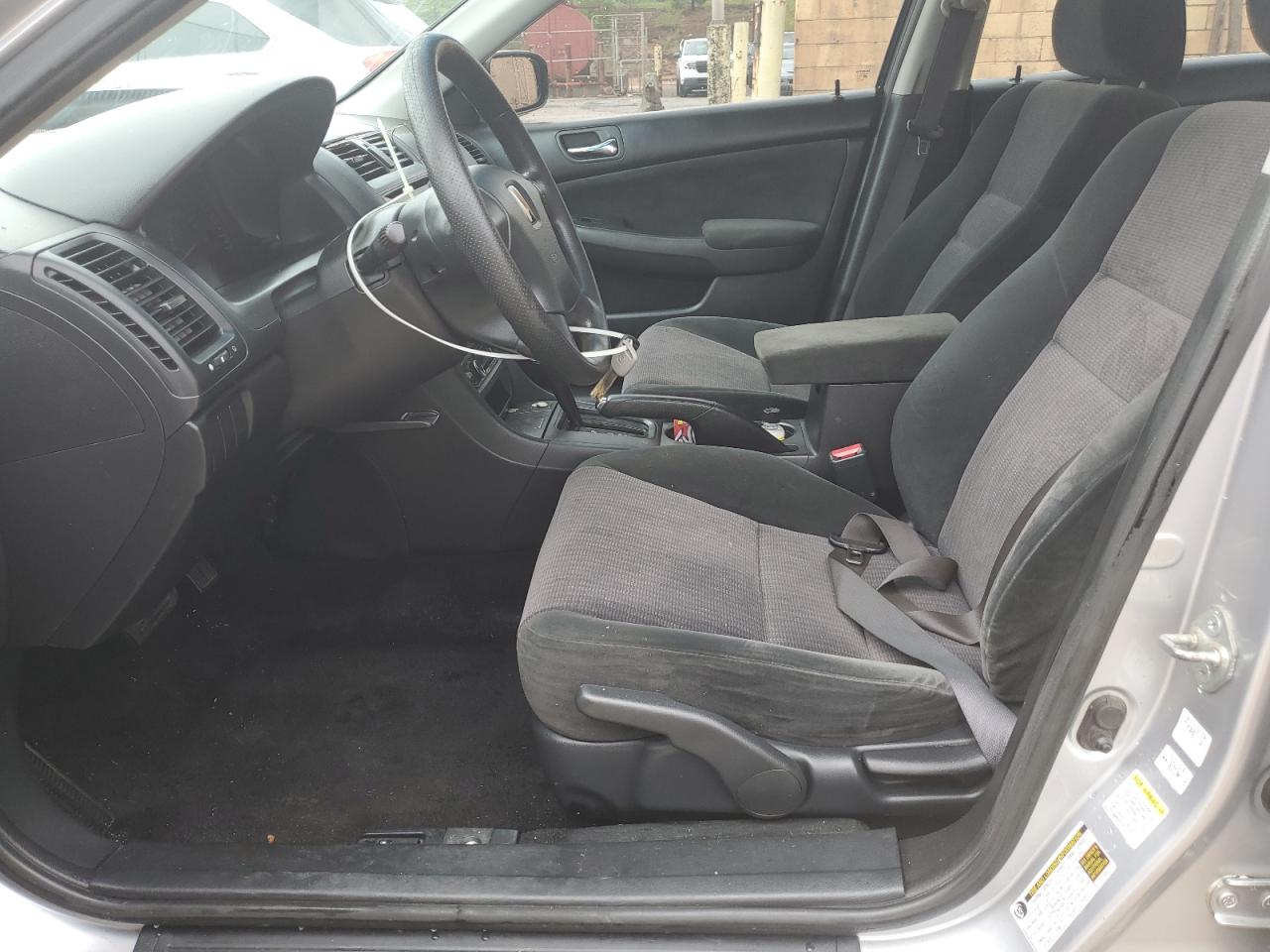 2005 Honda Accord Lx VIN: 3HGCM56485G711555 Lot: 63699804