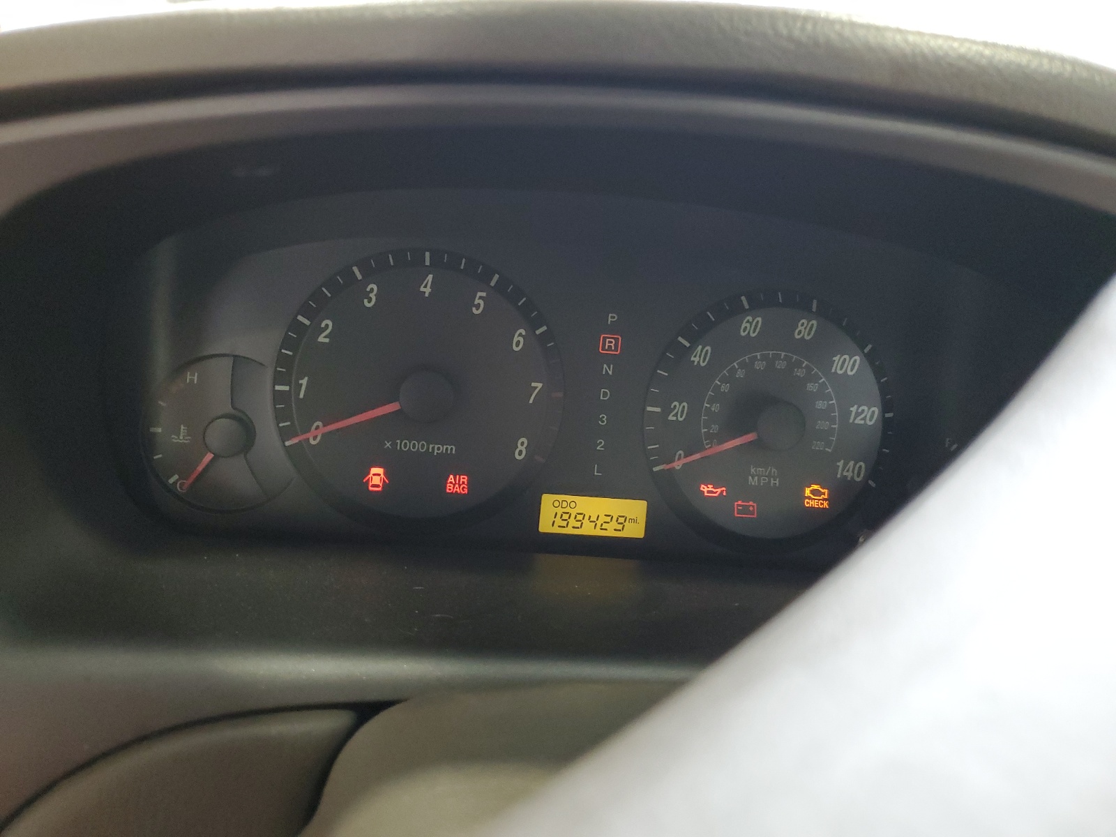 KMHDN46DX4U713132 2004 Hyundai Elantra Gls