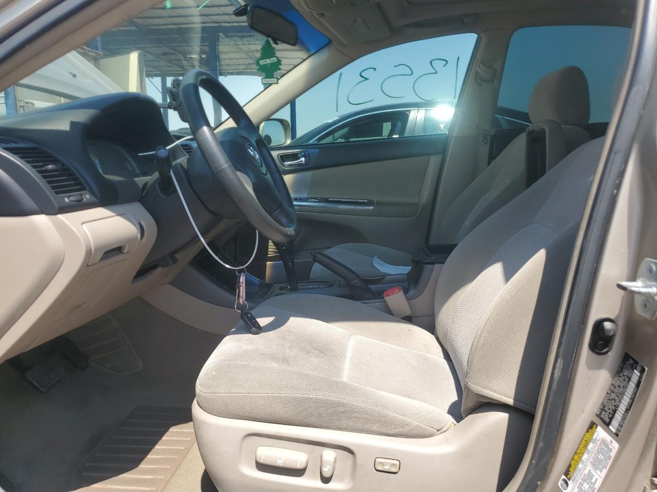 2004 Toyota Camry Le VIN: 4T1BE32K64U866452 Lot: 60168354