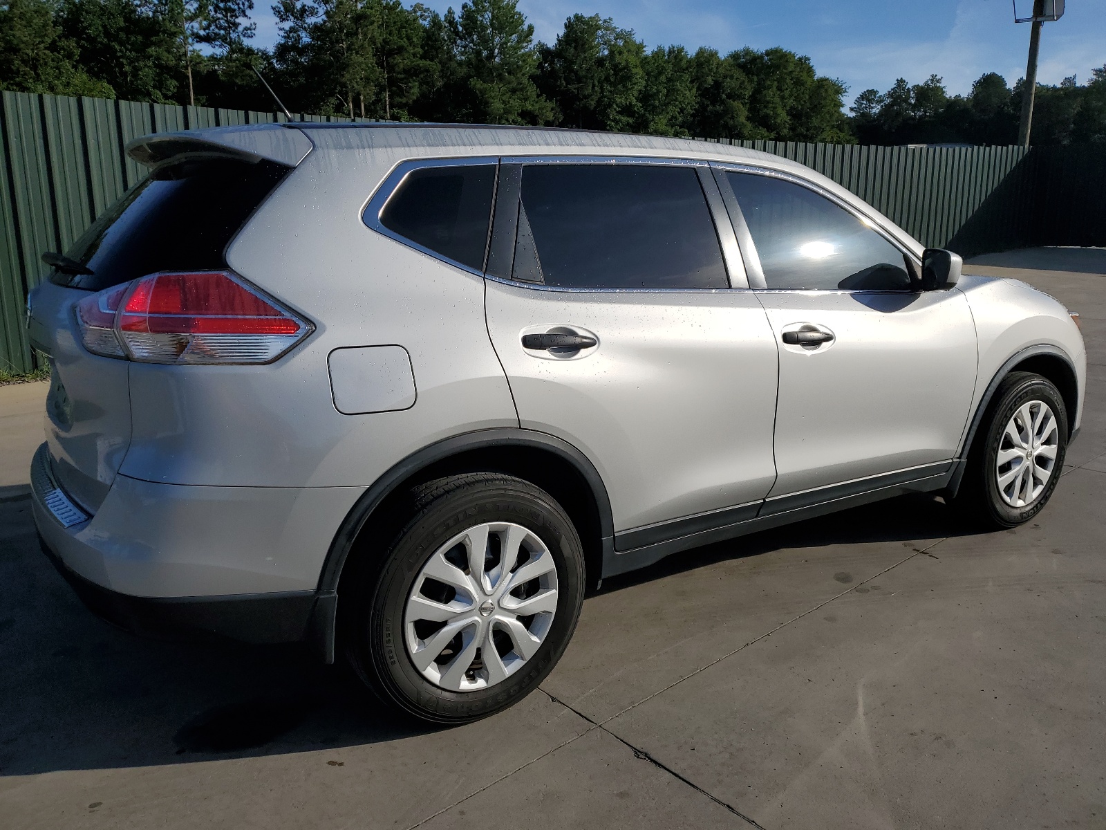 2016 Nissan Rogue S vin: JN8AT2MT4GW014233