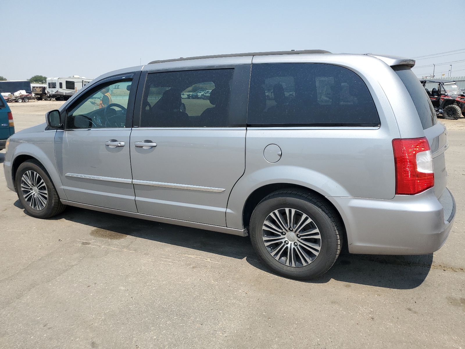 2014 Chrysler Town & Country S vin: 2C4RC1HG0ER251975