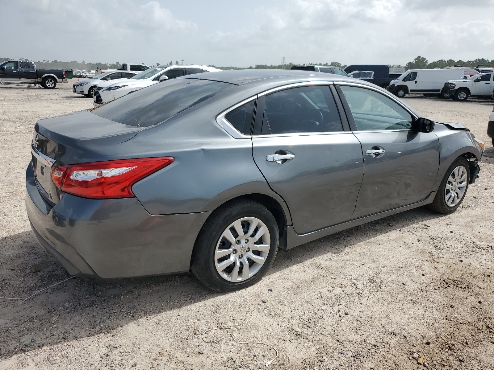 2017 Nissan Altima 2.5 vin: 1N4AL3APXHC497339