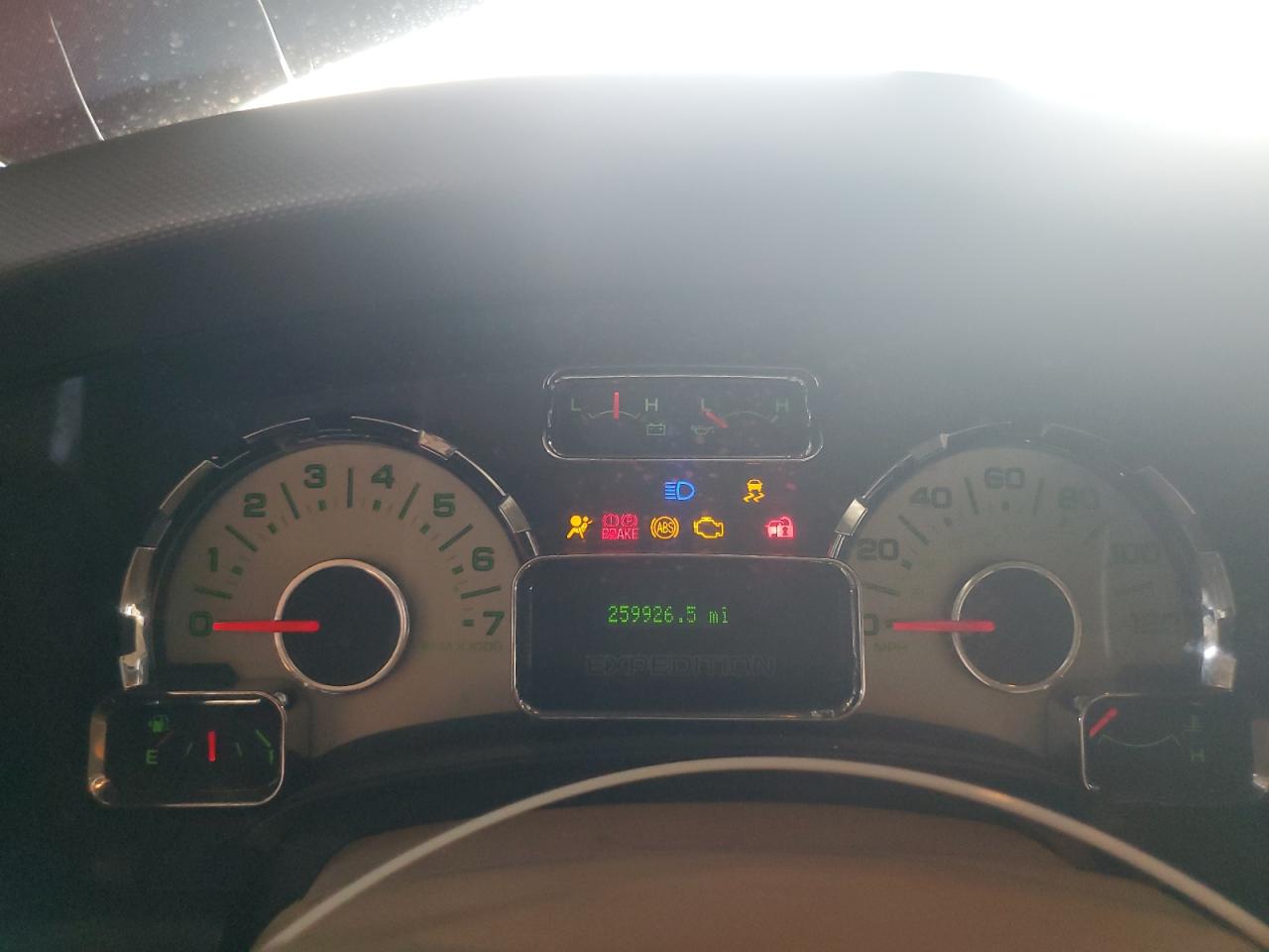 2010 Ford Expedition Eddie Bauer VIN: 1FMJU1J54AEB71181 Lot: 63206814