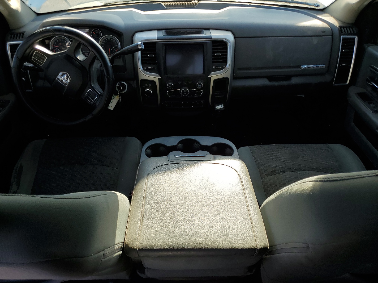 3C63RRHL5JG353232 2018 Ram 3500 Slt