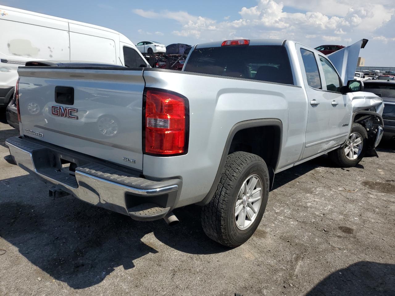 2014 GMC Sierra - Image 3