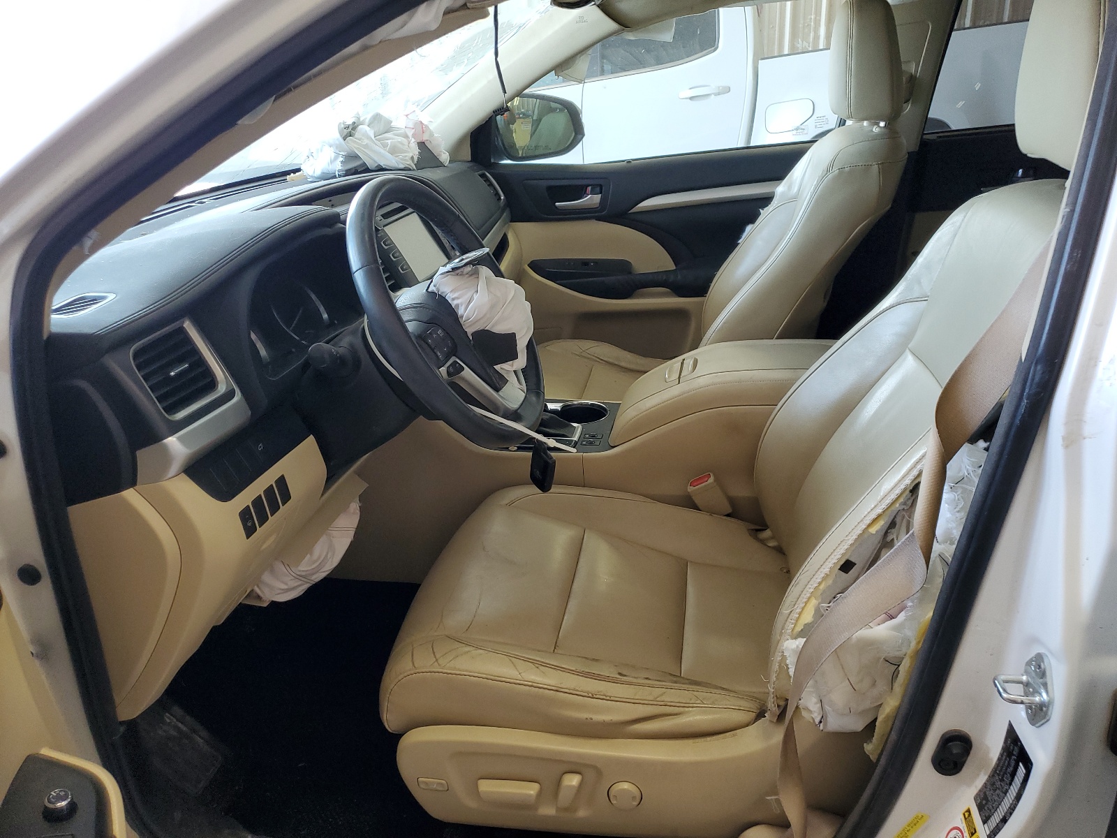 5TDKKRFH3FS046058 2015 Toyota Highlander Xle