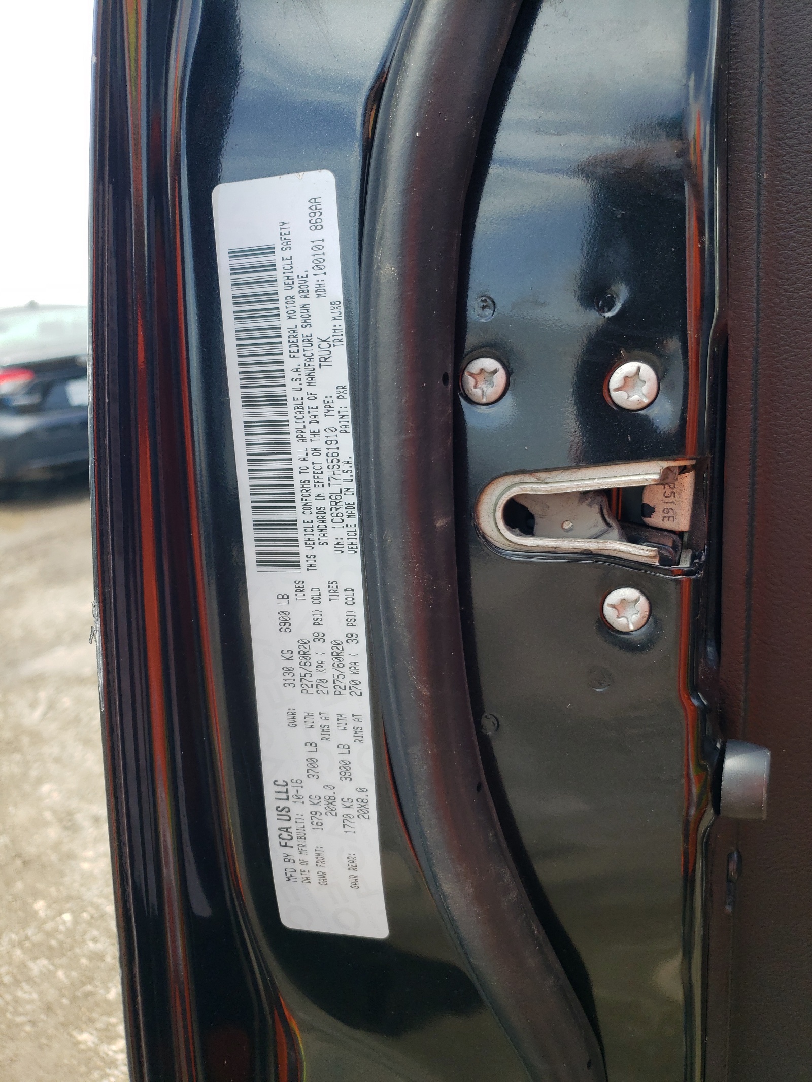 1C6RR6LT7HS561910 2017 Ram 1500 Slt