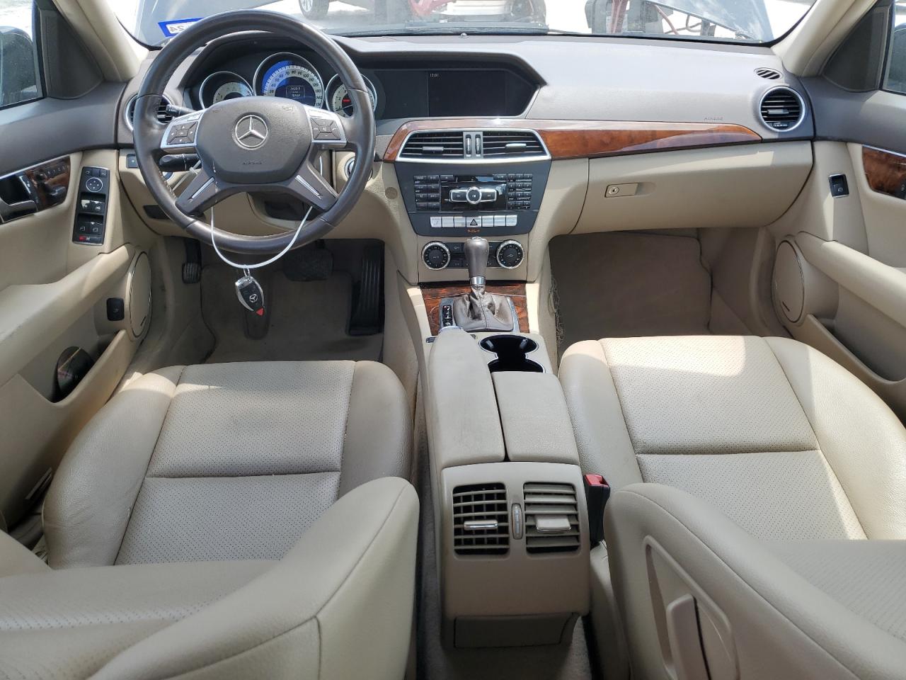 2012 Mercedes-Benz C 250 VIN: WDDGF4HBXCA620093 Lot: 63401664