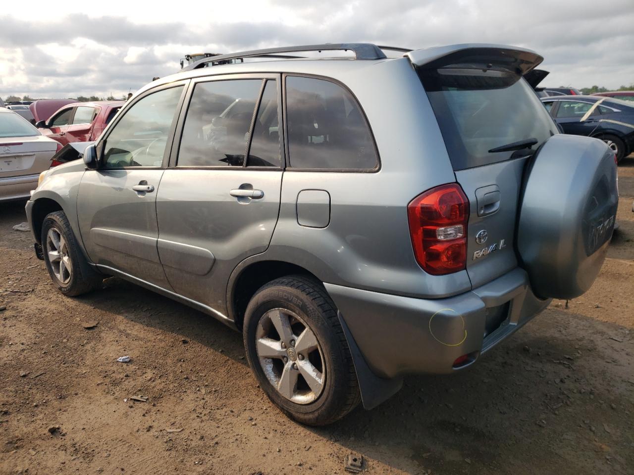 2005 Toyota RAV 4 - Image 2
