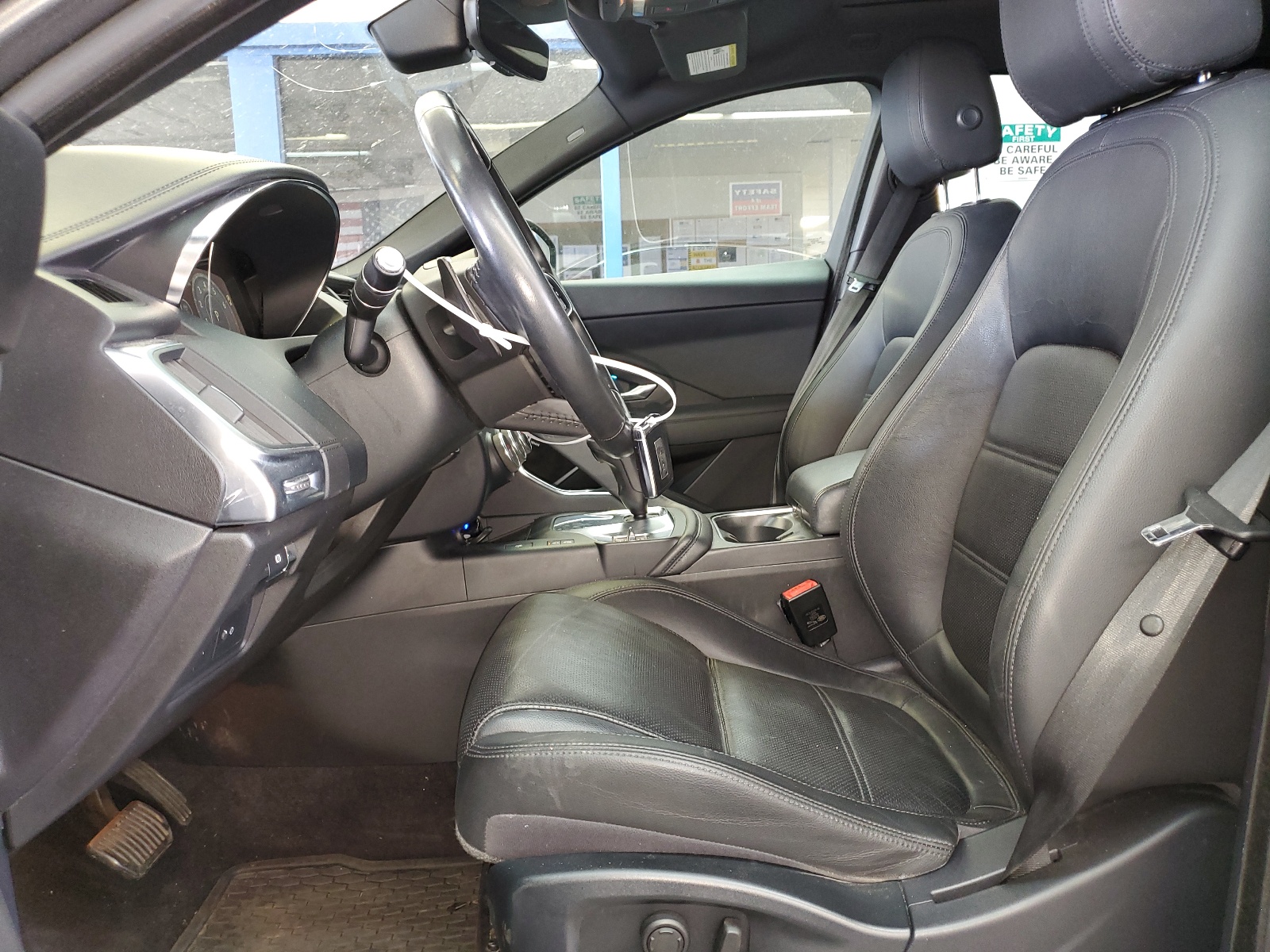 SADFP2FX1K1Z44963 2019 Jaguar E-Pace Se