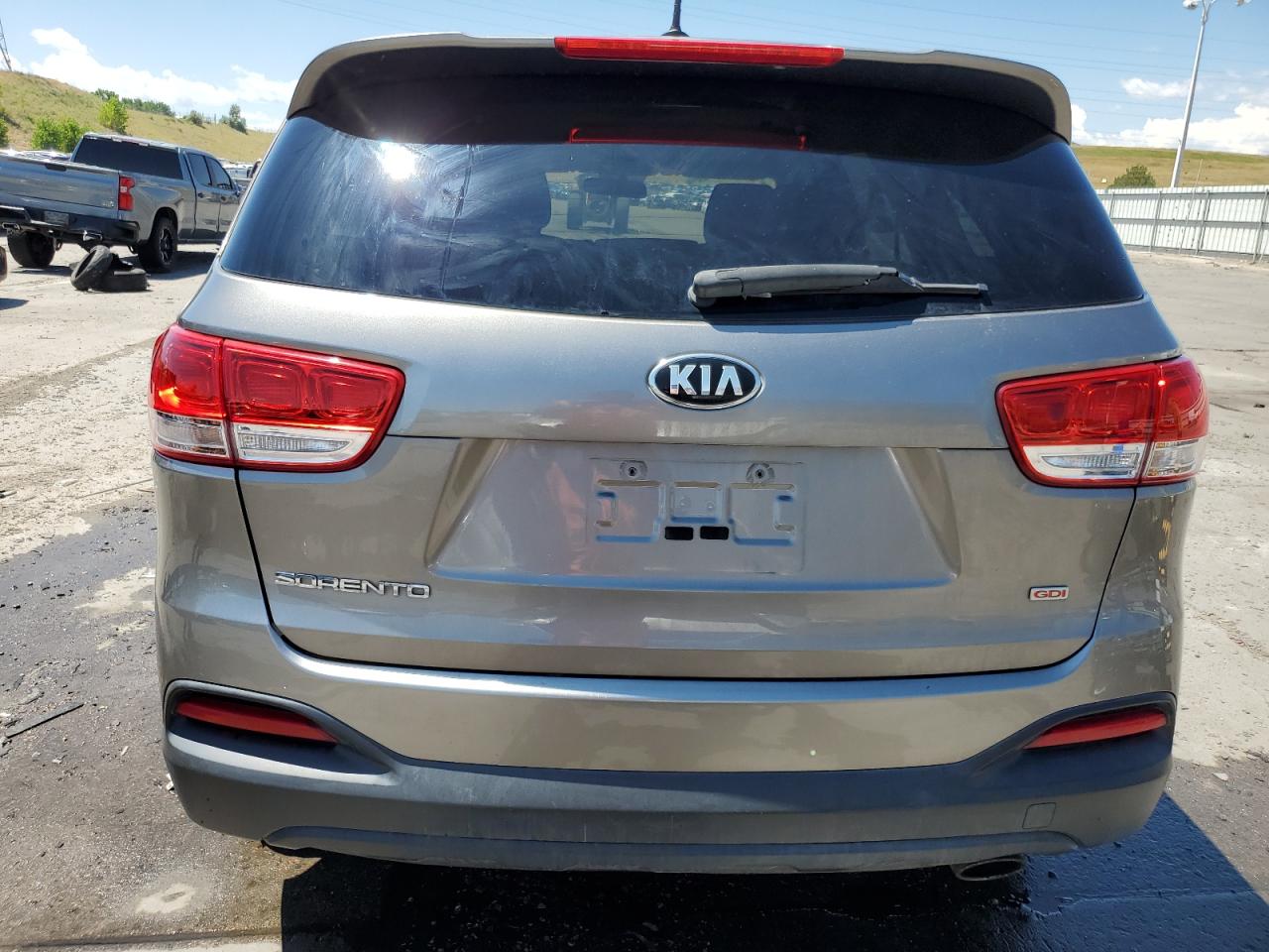 2016 Kia Sorento - Image 6