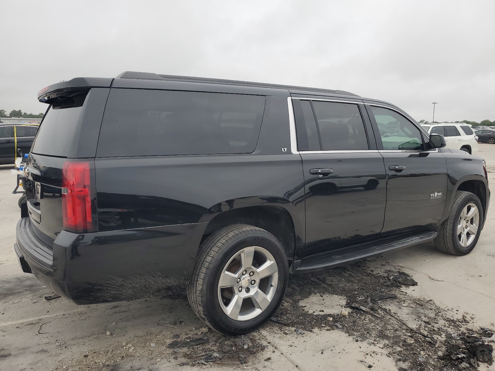 2020 Chevrolet Suburban C1500 Lt vin: 1GNSCHKC2LR108410