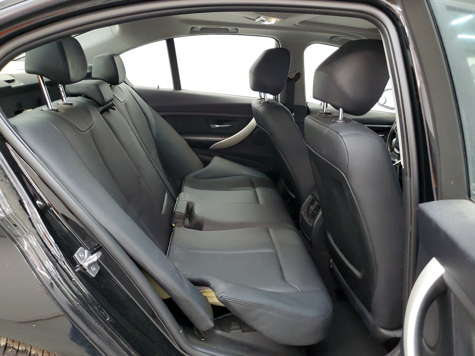 WBA3B1C57EK130743 2014 BMW 320 I