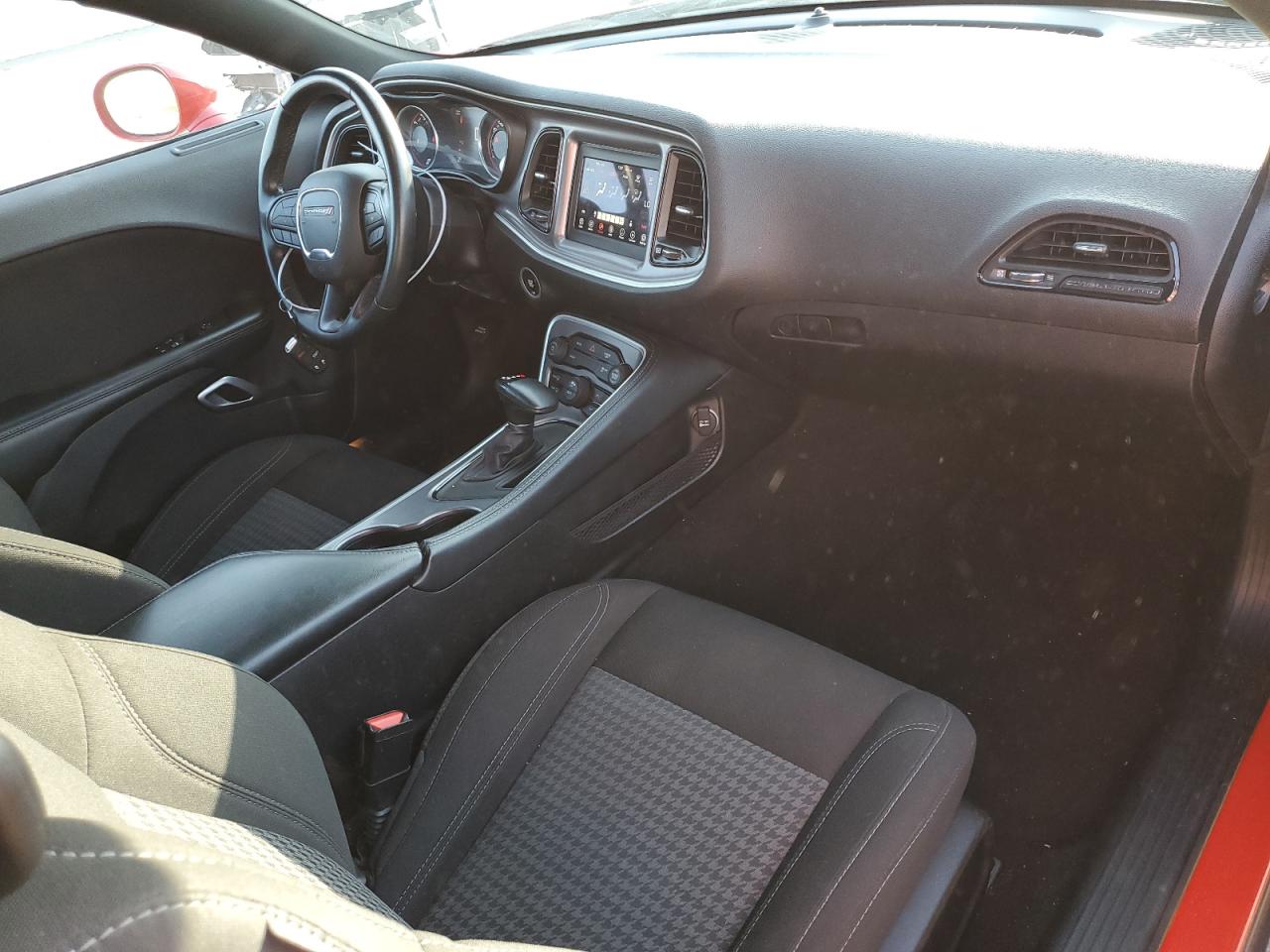 2022 Dodge Challenger Sxt VIN: 2C3CDZAG5NH261102 Lot: 64872004