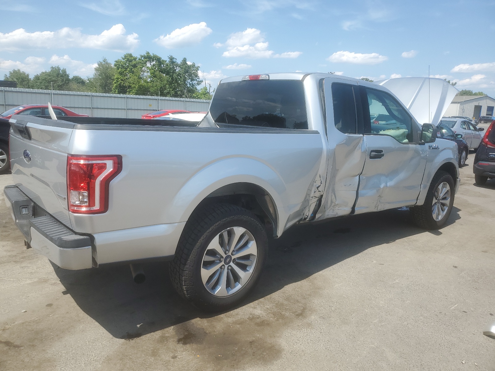 2017 Ford F150 Super Cab vin: 1FTEX1EP7HFB07021