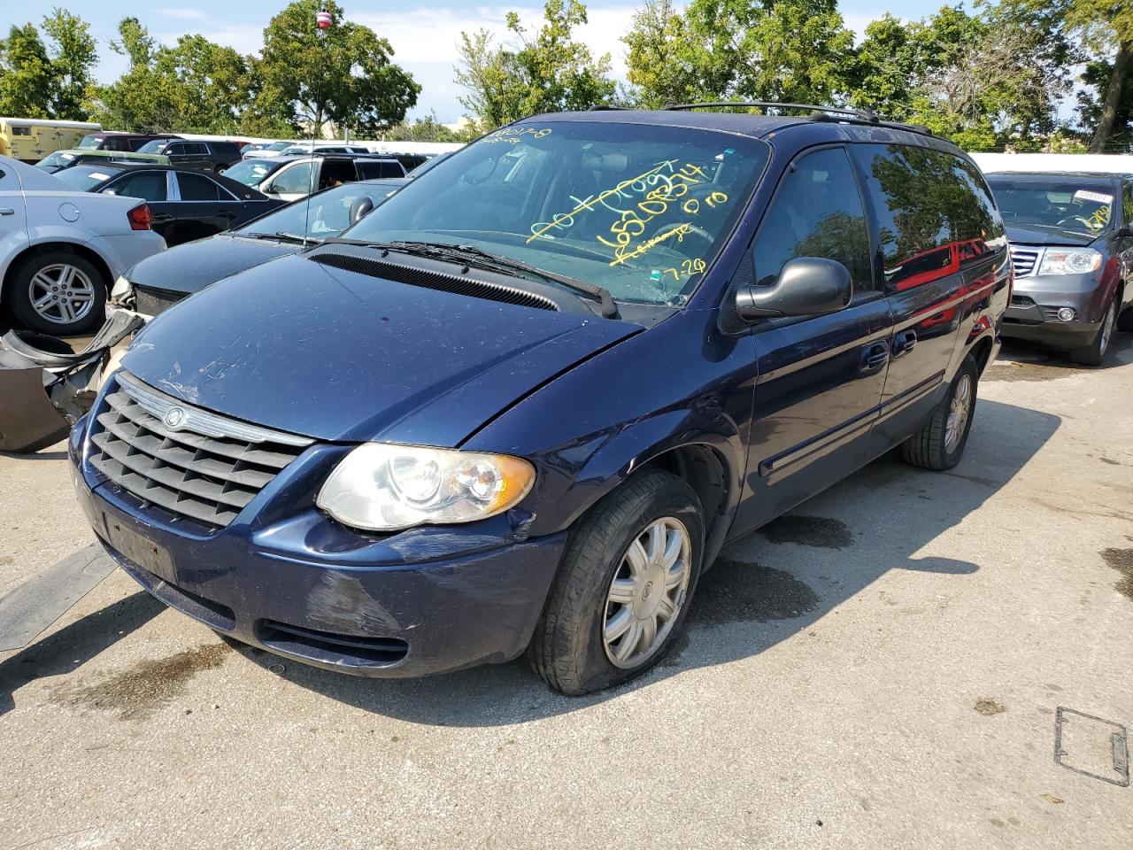 2C4GP54L05R179455 2005 Chrysler Town & Country Touring