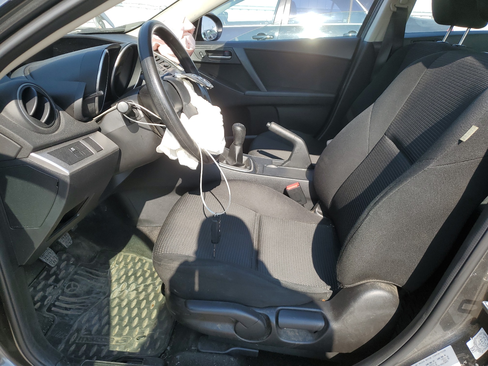 JM1BL1UF9D1801935 2013 Mazda 3 I