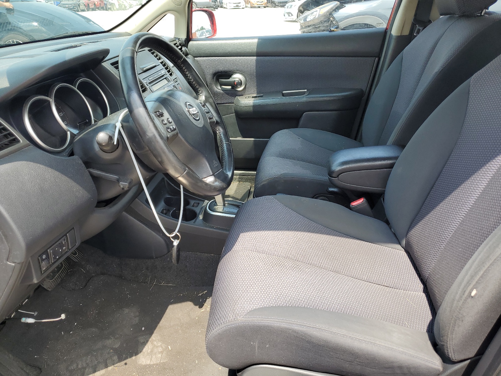 3N1BC13E78L358145 2008 Nissan Versa S
