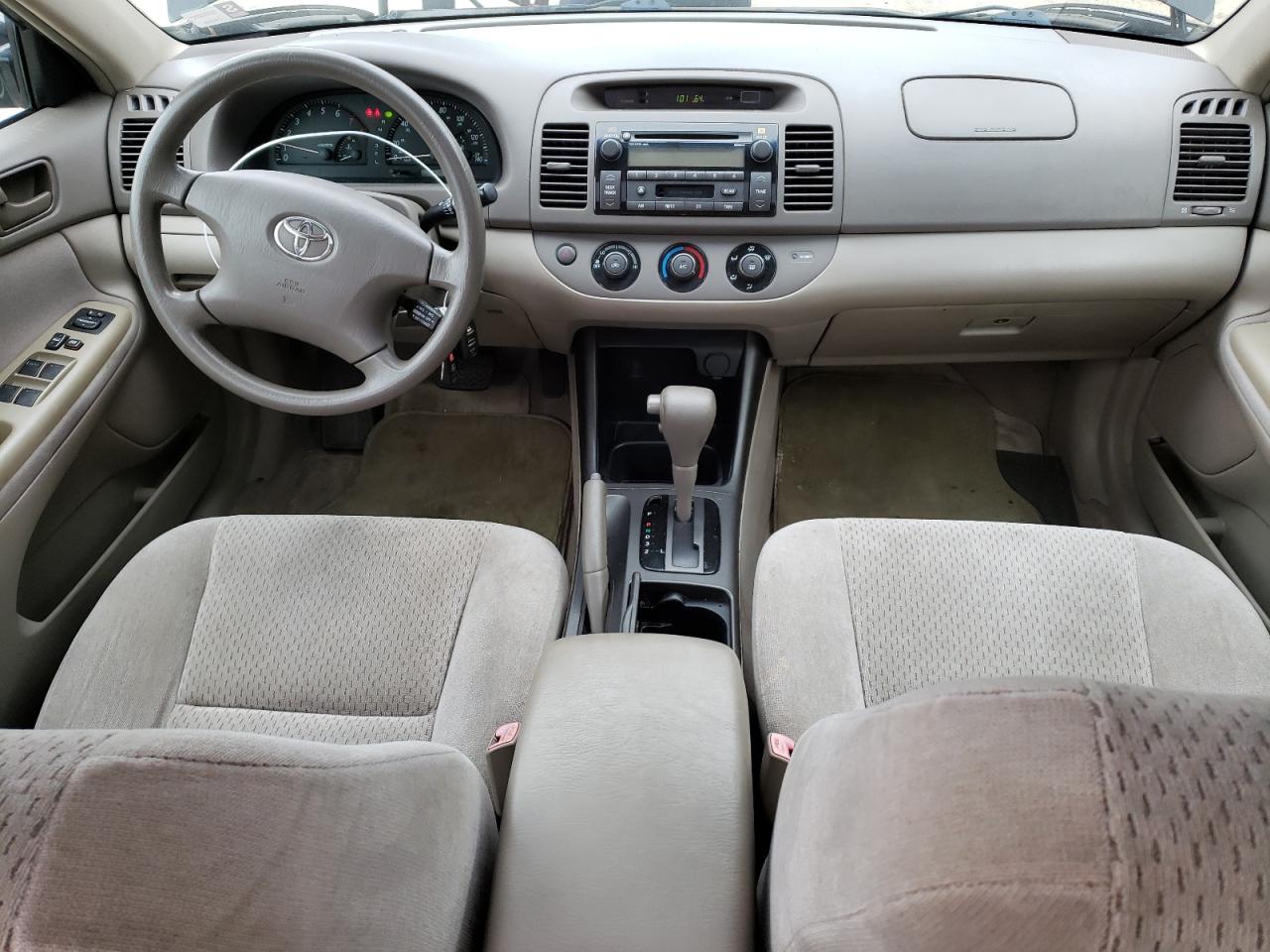 2004 Toyota Camry Le VIN: 4T1BF30K34U070029 Lot: 64178544