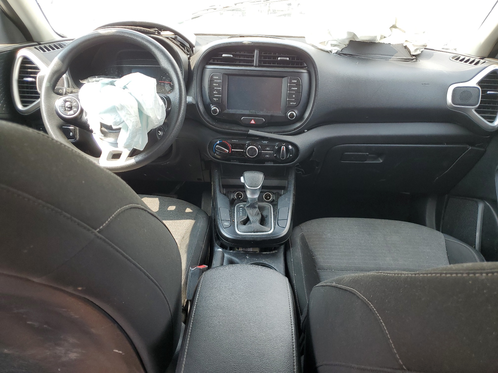 KNDJ23AU4L7057511 2020 Kia Soul Lx