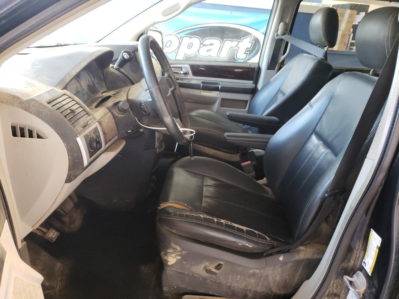 2009 Chrysler Town & Country Touring VIN: 2A8HR54X59R645381 Lot: 62400204