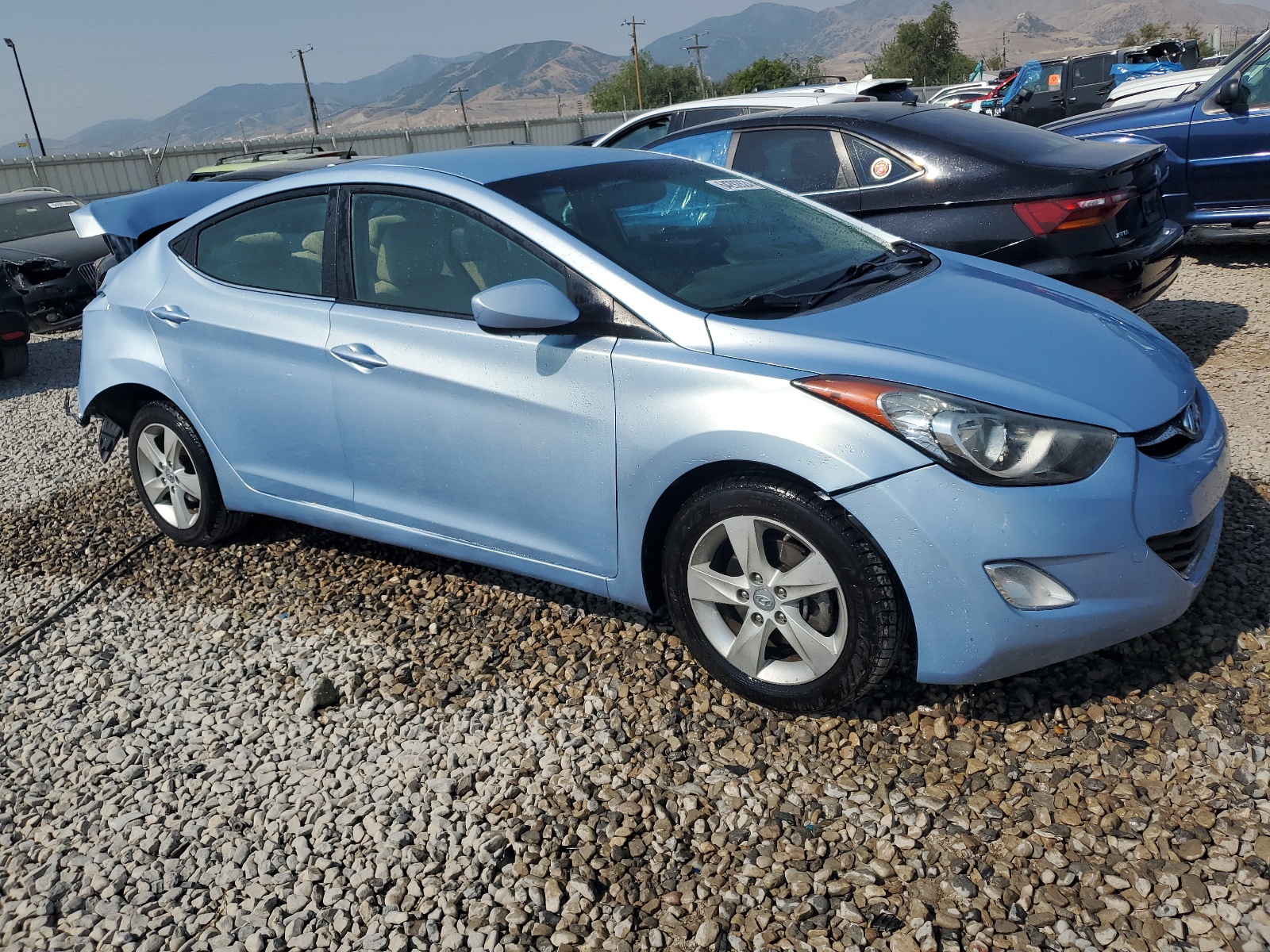 2013 Hyundai Elantra Gls vin: KMHDH4AE5DU570355