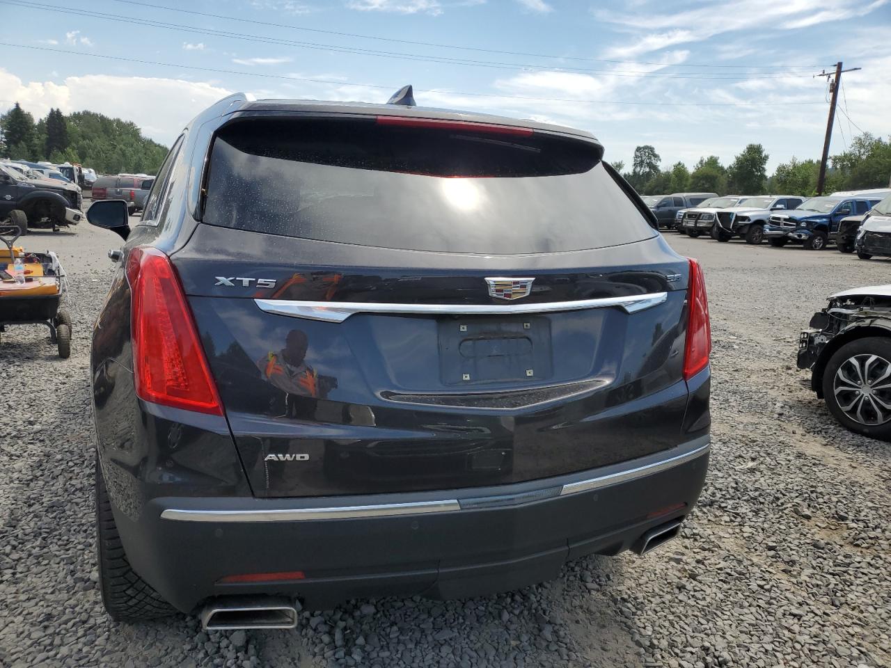 2018 Cadillac Xt5 Luxury VIN: 1GYKNDRS3JZ136779 Lot: 63230114