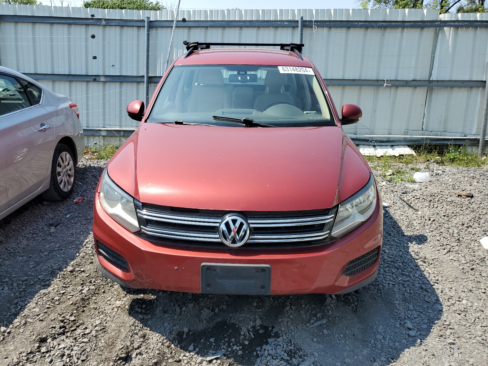 2016 Volkswagen Tiguan S vin: WVGBV7AX5GW020570