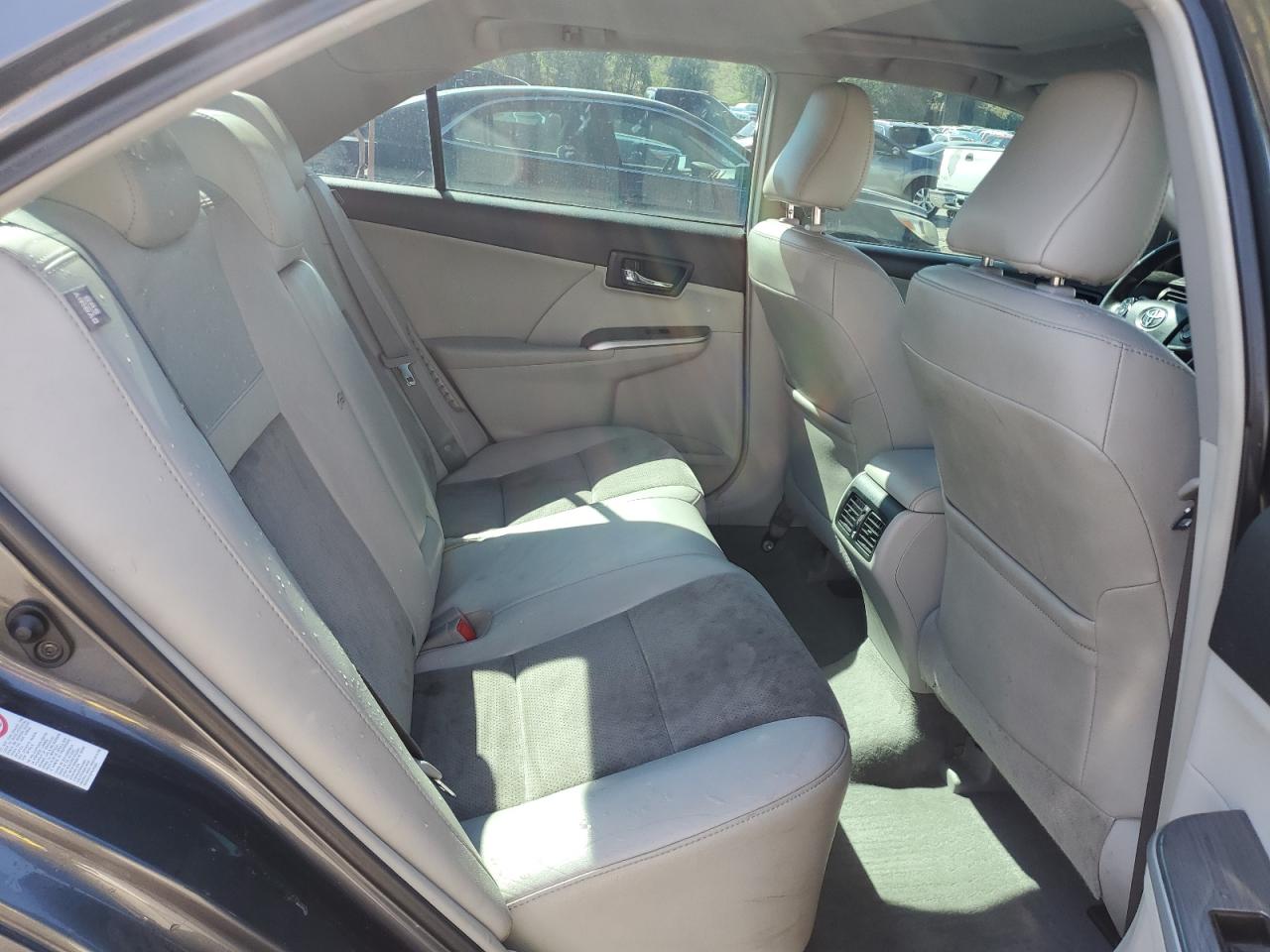 2012 Toyota Camry - Image 10