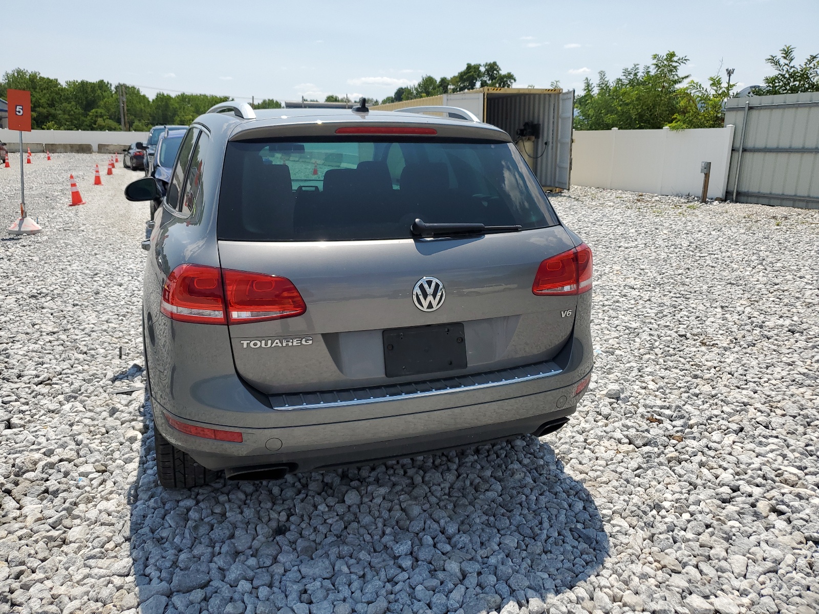 WVGEF9BP2DD013443 2013 Volkswagen Touareg V6