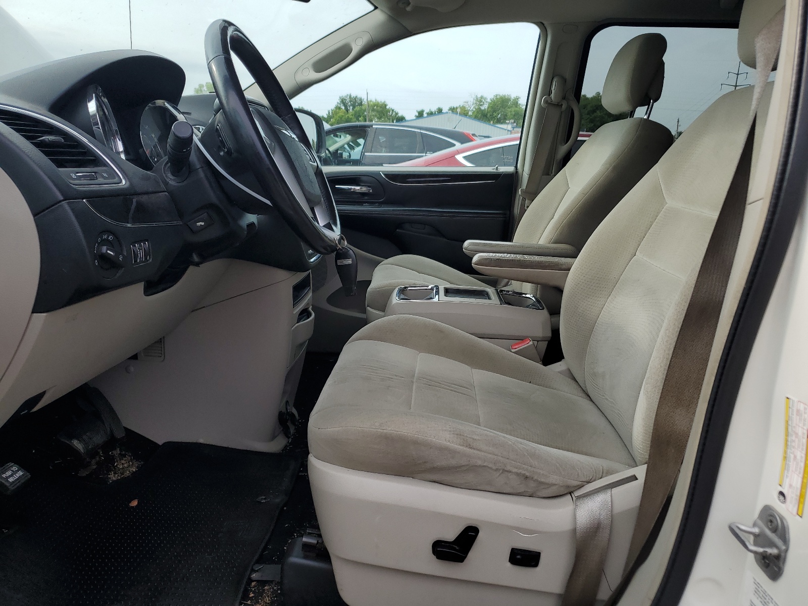 2C4RC1BG2CR175276 2012 Chrysler Town & Country Touring