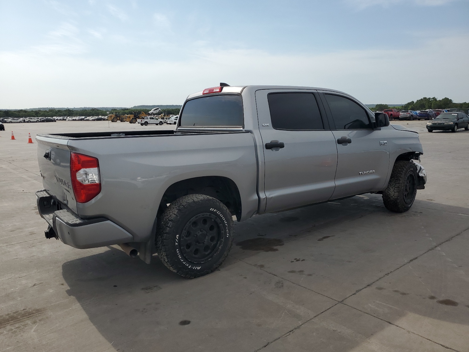 5TFEY5F10MX281600 2021 Toyota Tundra Crewmax Sr5