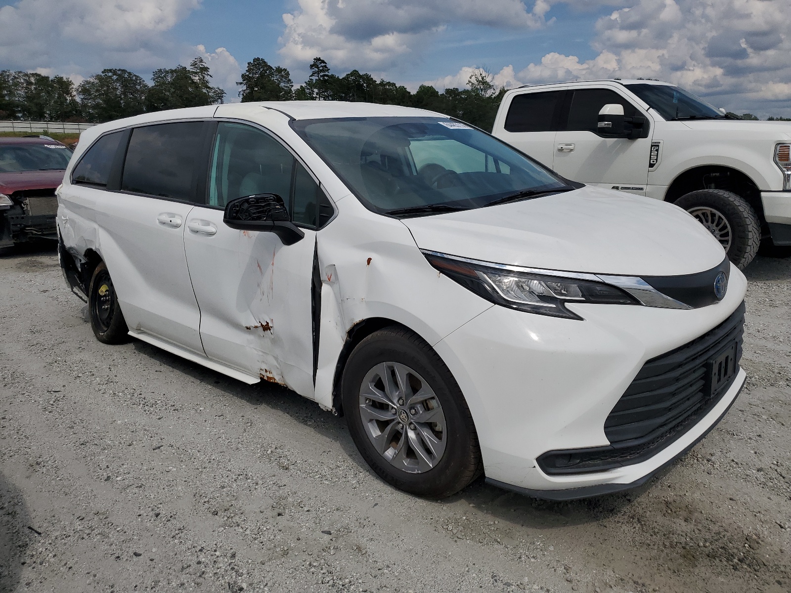 2022 Toyota Sienna Le vin: 5TDKRKEC3NS116634