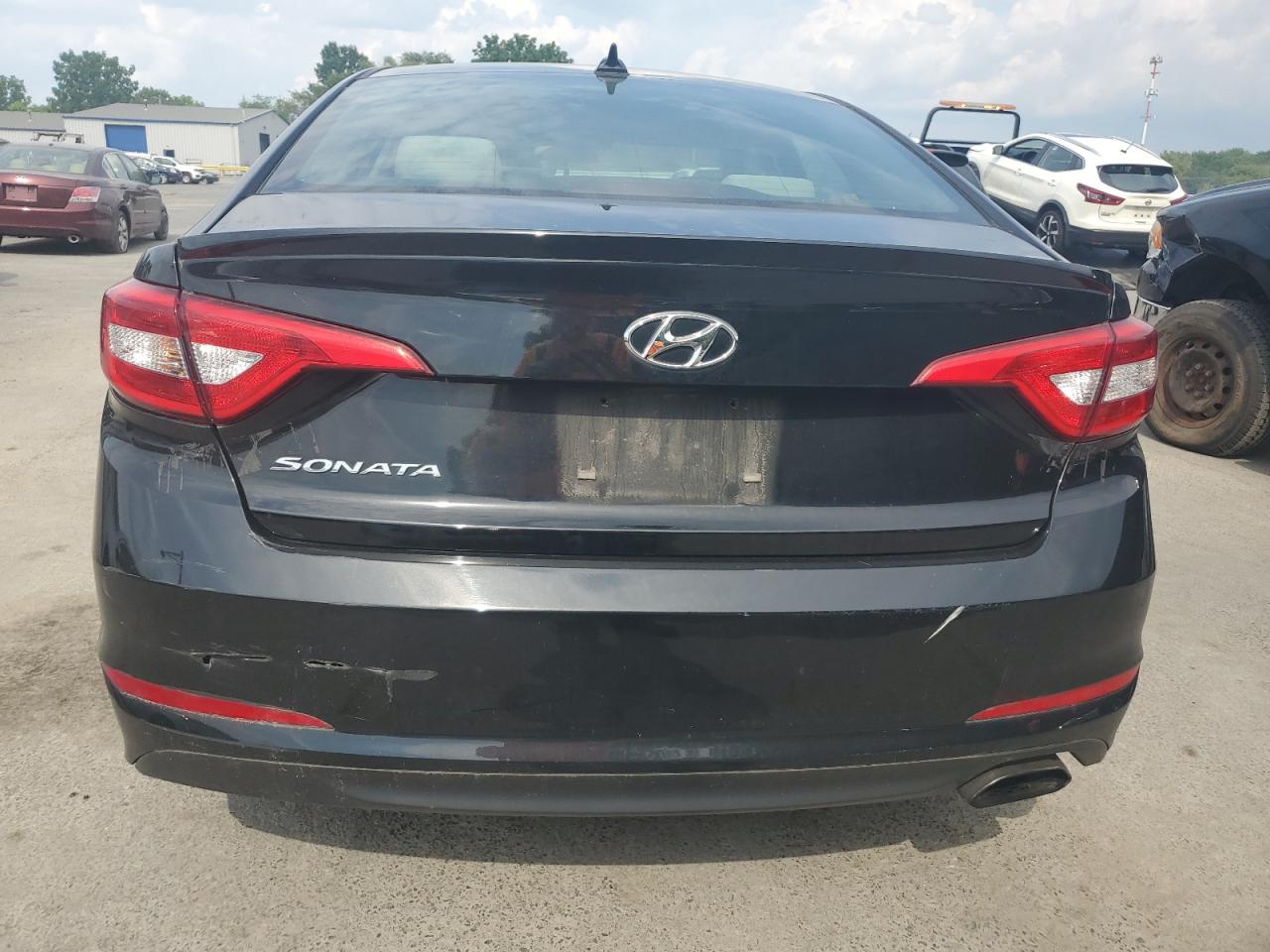 2017 Hyundai Sonata Se VIN: 5NPE24AF2HH582918 Lot: 61710884