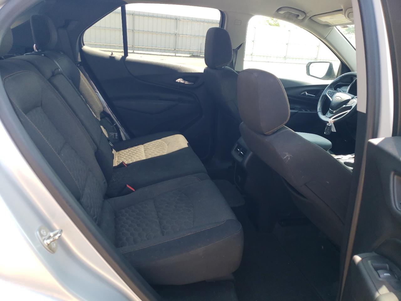 2018 Chevrolet Equinox Lt VIN: 2GNAXJEV2J6300052 Lot: 63749674