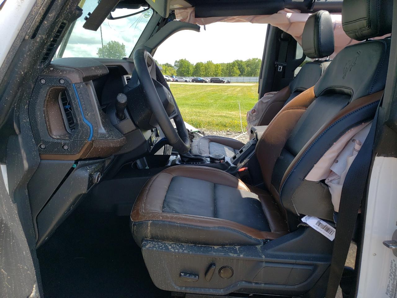 2023 Ford Bronco Base VIN: 1FMDE5BH3PLB95793 Lot: 64895674