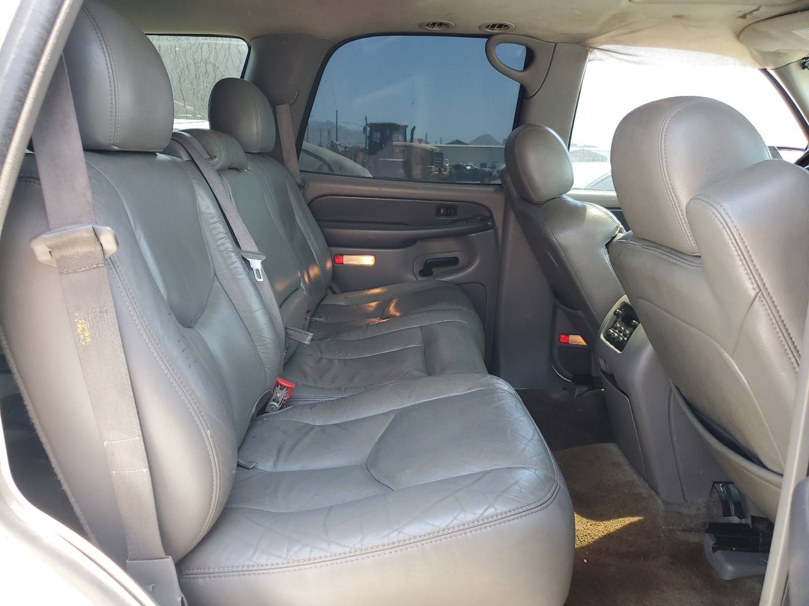 1GNEK13T03J241512 2003 Chevrolet Tahoe K1500