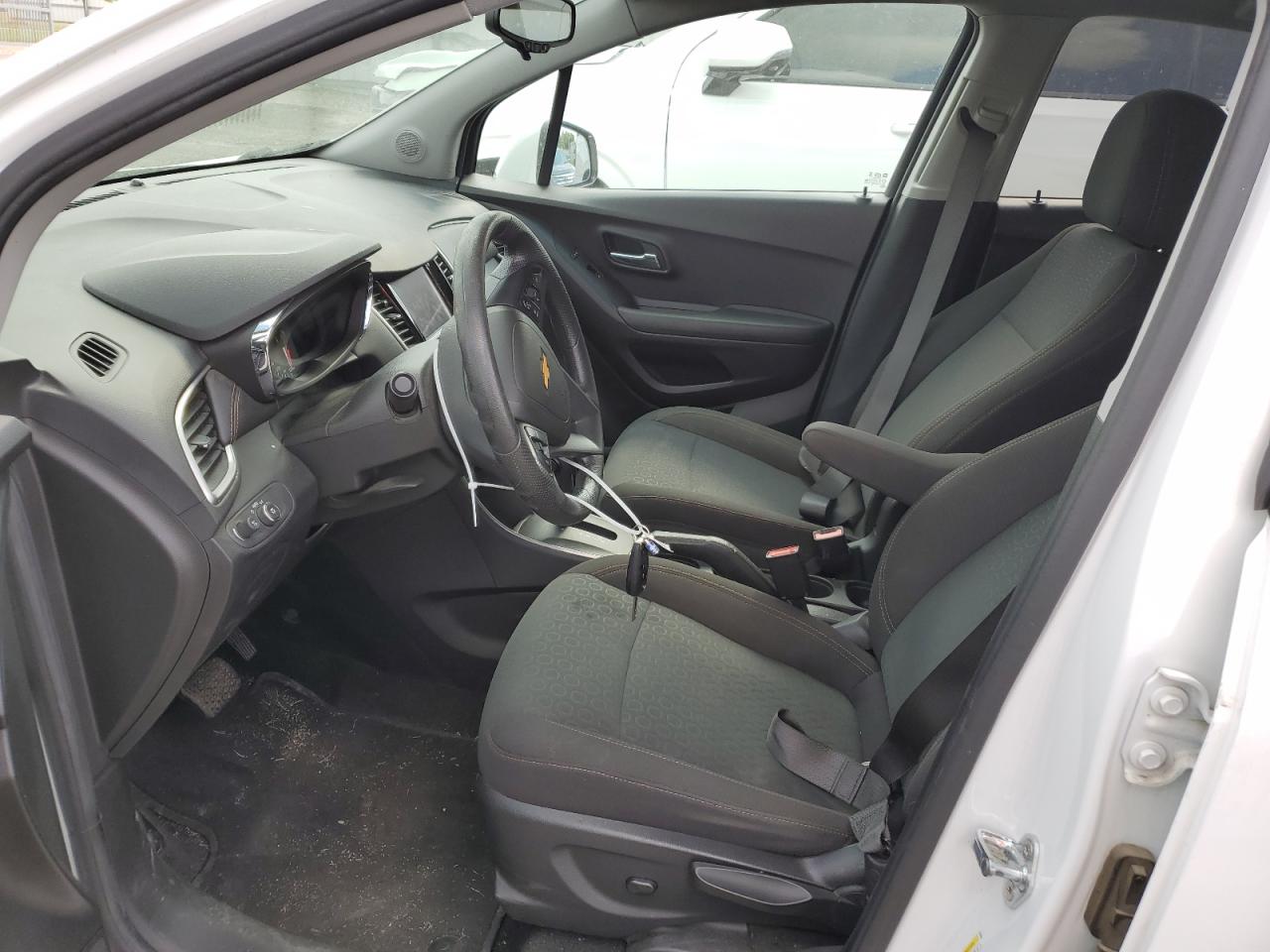 2020 Chevrolet Trax Ls VIN: KL7CJKSB7LB316909 Lot: 63768584