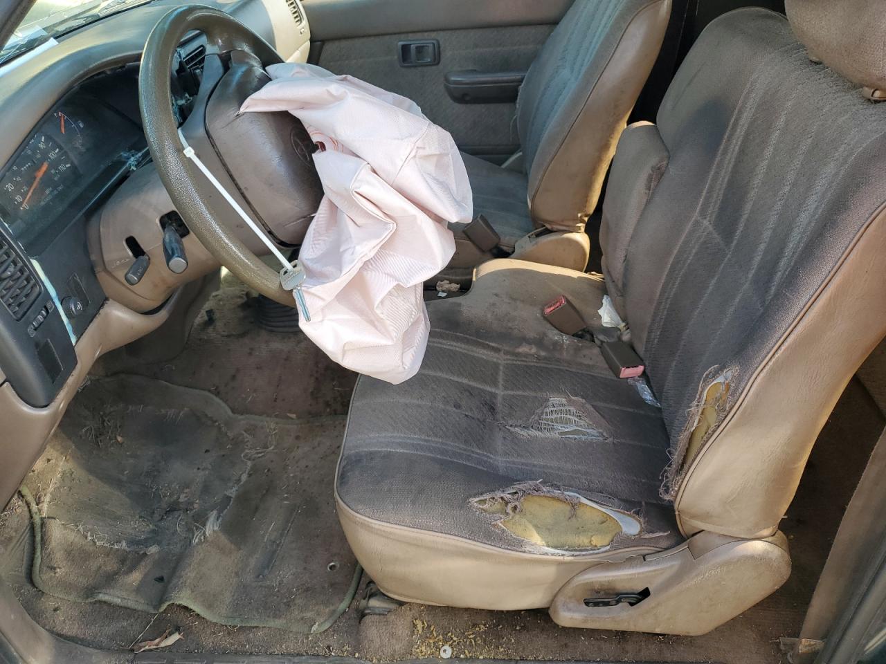 1996 Toyota Tacoma Xtracab VIN: 4TAVL52N3TZ135892 Lot: 62989354